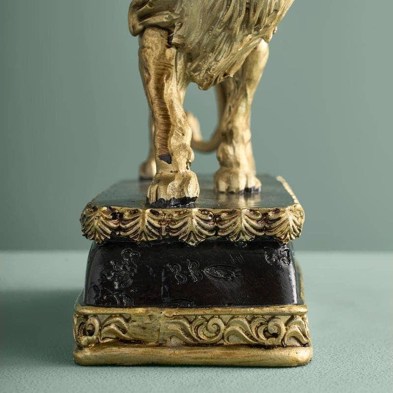 Candleholder Lion
