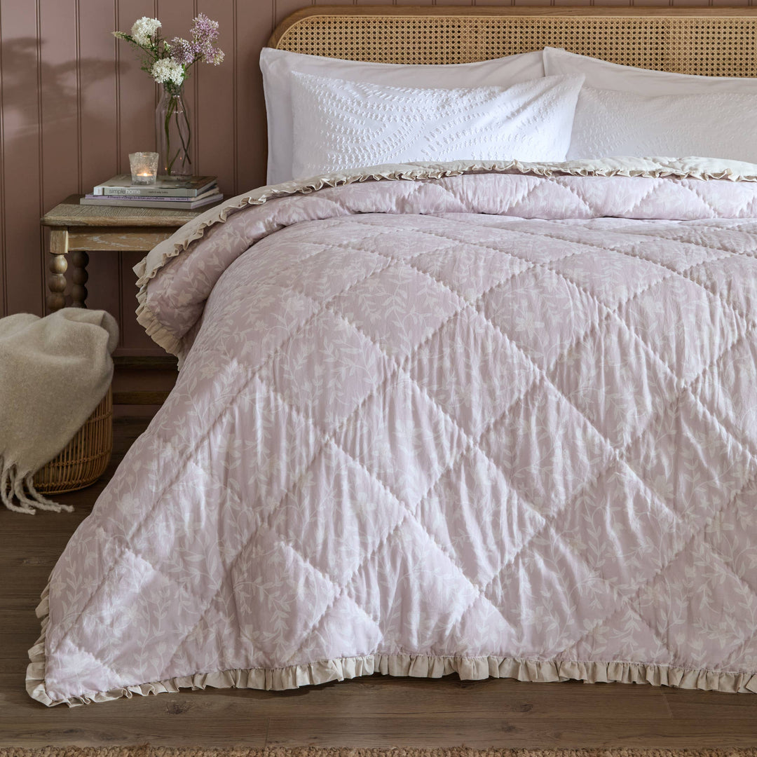Amelia Quilted Bedspread Blush